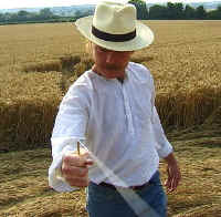Adrian Dowsing indicated the 1996 Oliver's Castle formation as genuine.