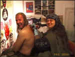 Pat&Andytattooing1.jpg (40306 bytes)