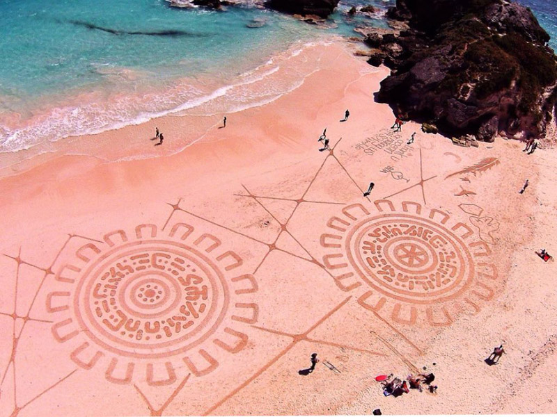 SAND CIRCLES at Bermuda Beach Art Festival. Created Saturday 29th March ...